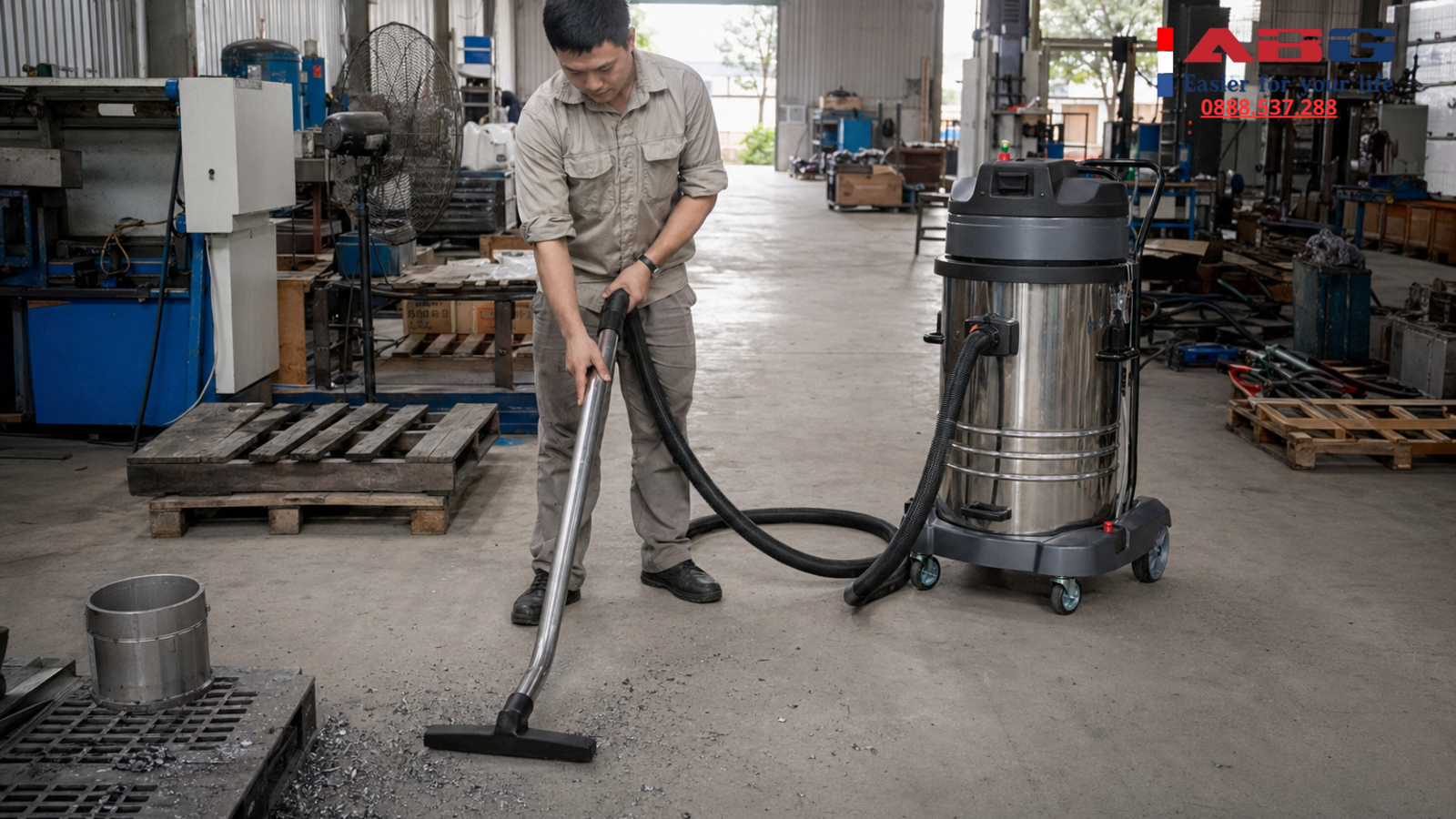 Máy hút bụi công nghiệp cho nhà xưởng 500m2: cấu hình nào phù hợp? 1 feature auto 144